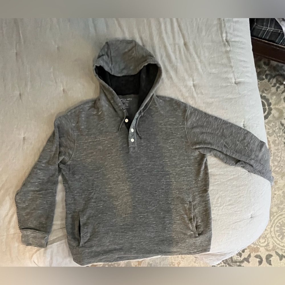 American Eagle Gray Hooded Men's Shirt with three buttons